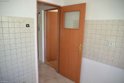 apartment 3 camere, compl. renovat. . . bloc din caramida! 6