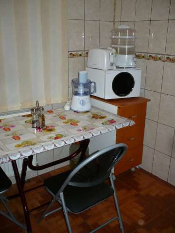 apartament 3 camere metrou 1