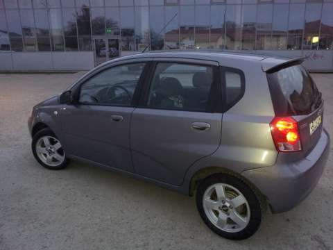 vand chevrolet aveo, an fabr: noiembrie motor 1. 4i 4