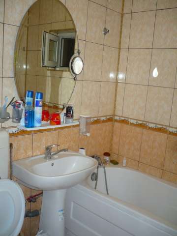 apartament 3 camere metrou 3