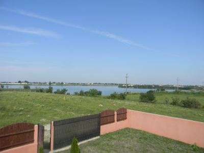 oferta! vila p+ m la cheie cu vedere spre lac 3