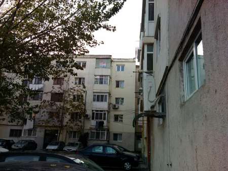 vand apartament 2 camere oras oltenita ultracentral ! 1