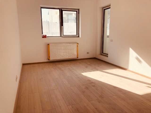 apartament cu 2 camere de vanzare, pe str. sperantei , langa padurea rosu . 2