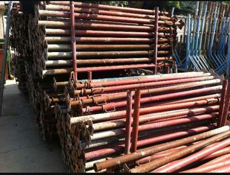 Inchiriez popici metalici