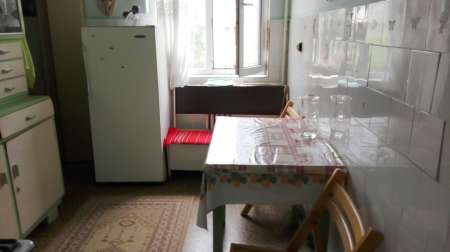 apartament 3 camere, decomandat, 65 mp, primarie / cantina partid 5