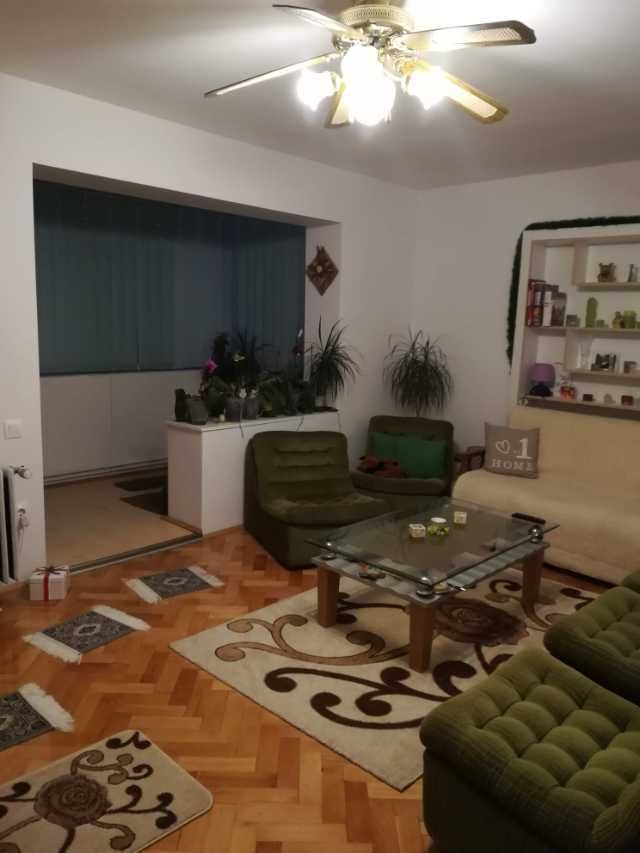 apartament 3 camere, merita vazut 5