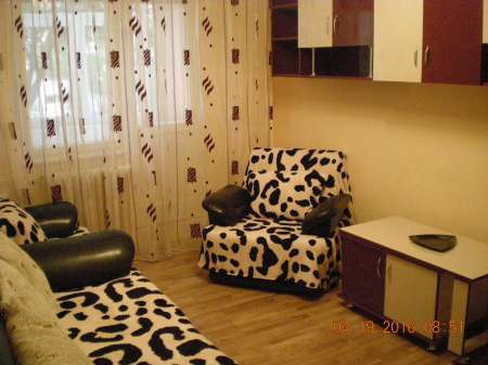 apartament 2- 3 cam la intrare in mamaia 1