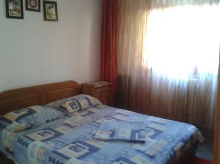 particular ofer spre inchiriere in regim hotelier apartament 3 camere situat in eforie nord 2