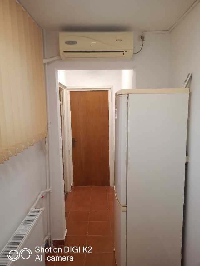 vand apartament 2 camere 9