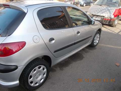 vand peugeot 206 full an 2