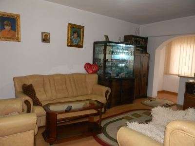 apartament 3 camere, confort 1 1