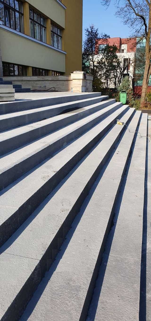 trepte andezit medias