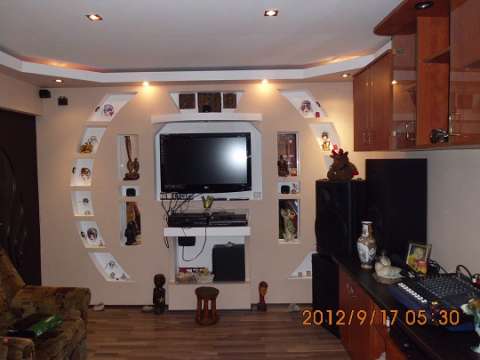 vand apartament cu 2 camere decomandat 1