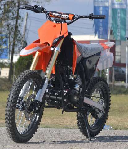 warrior hurricane dirt bike 1