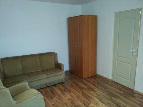 apartament de vanzare 2 camere cartier dupa zid medias 2