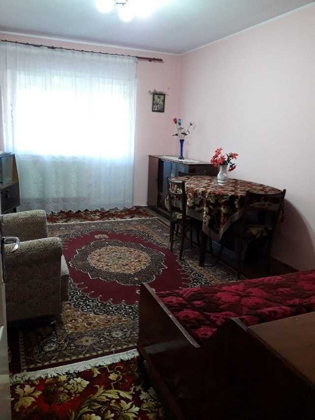 vand apartament 2 camere, conf. 1a, decomandat, zona nord- sp. judetean 1