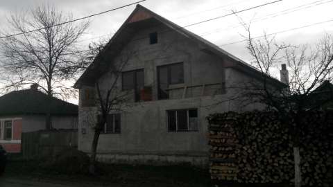 casa 200 mp in beius str. mihai viteazul 5