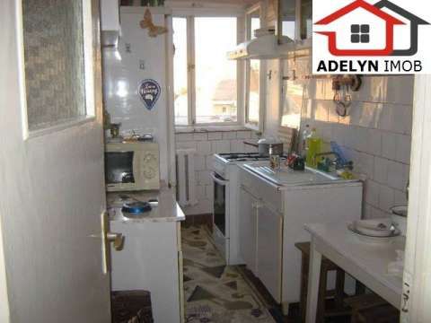 tulcea - apartament 4 camere, zona sabinelor 3