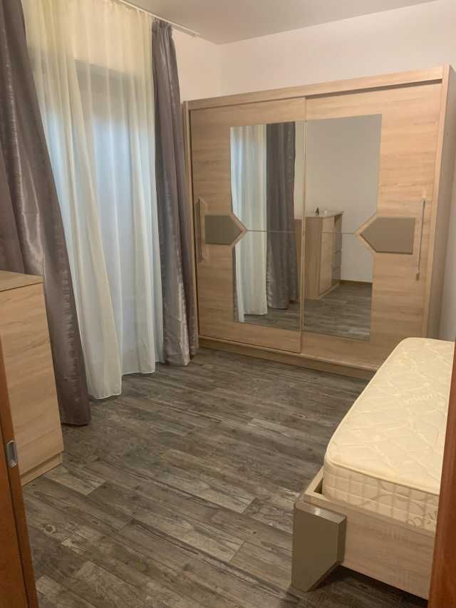 inchirierez apartament cu 2 camere in buna ziua zona grand hotela italia 7