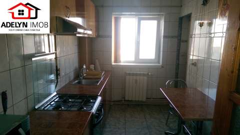 tulcea - apartament 4 camere, zona babadag 3