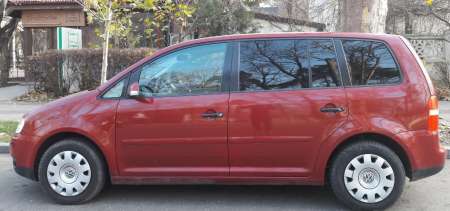 vand volkswagen touran 1. 9 tdi - 7 locuri - pret negociabil 4