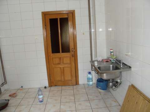 onesti, alegerea excelenta! apartament 3 camere decomandat in bloc nou 10