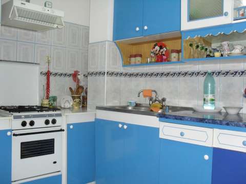 vand apartament 3 camere , 62 mp , zona cartier 3