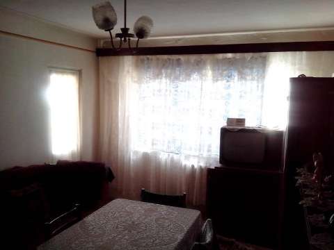 apartament 3 camere decomandat nemodificat- cugir- 6