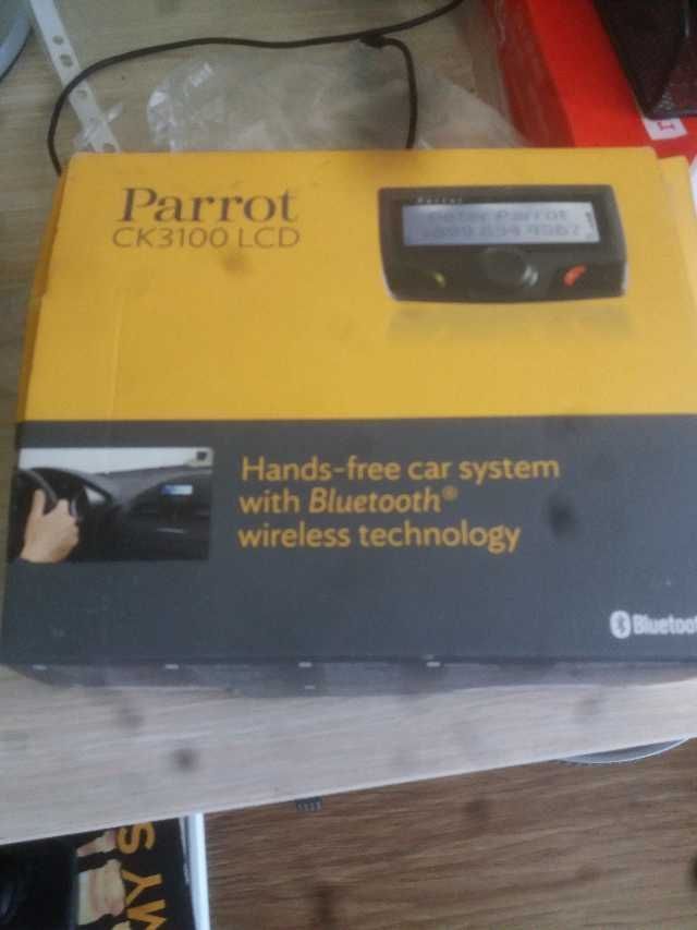 vand hands free auto parrot ck lcd 1