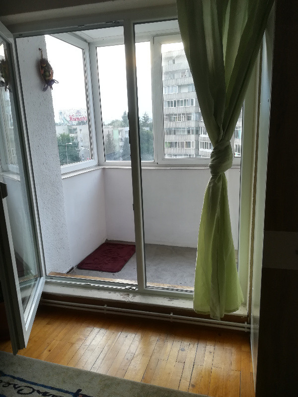 chirie apartament cu 4 camere si pentru studenti 4