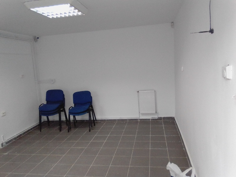 de inchiriat spatiu comercial in reghin, 3