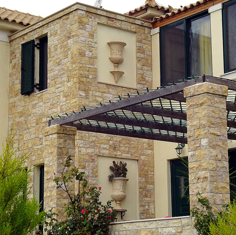 Piatra scapitata Cork