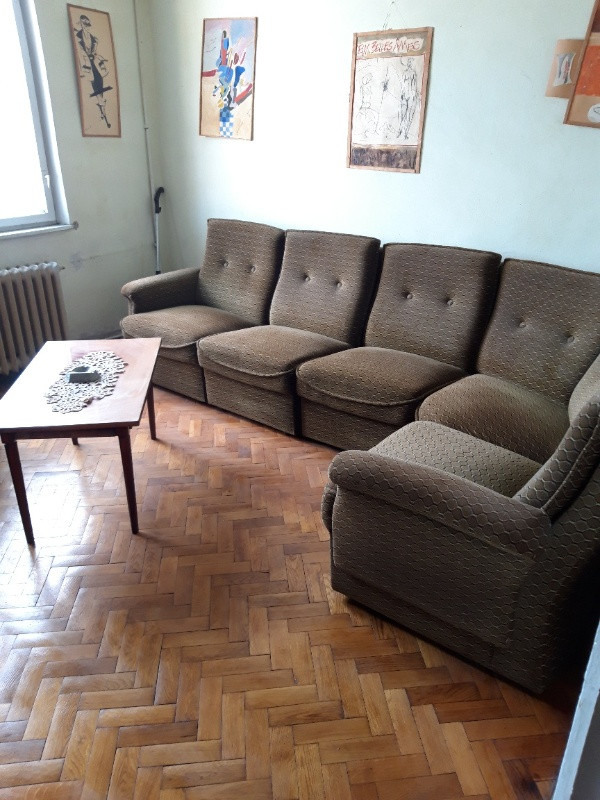 vanzare apartament 3 camere, etaj 4, str. unirii ( micro) 2