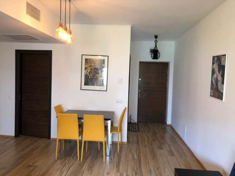 inchiriez apartament 3 camere in zona de nord- intrarea catedrei nr. 17- 23 1