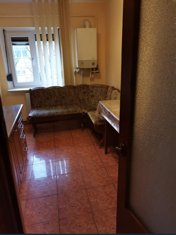 vand apartament 3 camere decomandat garii 2