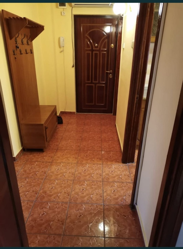 vand apartament 3 camere decomandat garii 5