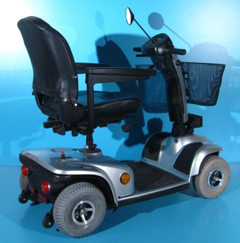 scuter electric invacare leo - 6 km/ h 8