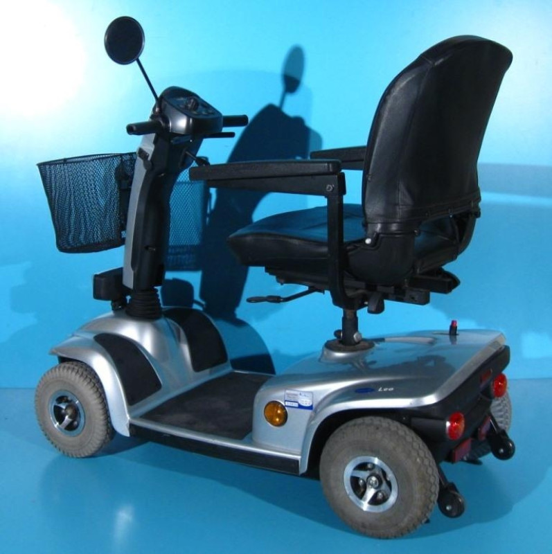 scuter electric invacare leo - 6 km/ h 10