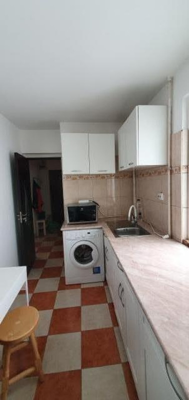 inchiriez apartament 2 camere decomandat, dimitrie cantemir, 50 mp, 550euro 4