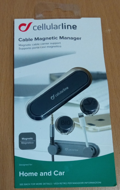 vand  suport magnetic pentru cabluri cellularline pentru masina sau birou. 1