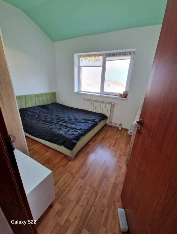 vand apartament 3 camere constanta 4