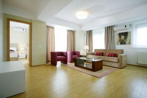 Oferta de inchiriat apartament de lux 2 camere decomandat Constanta Mamaia anunturi gratuite