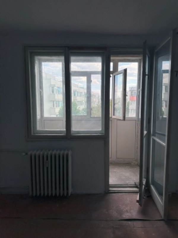 apartament 2 camere, 49 mp, et. 7/ 10 cartier iancului, zona obor, 65. 000euro 6