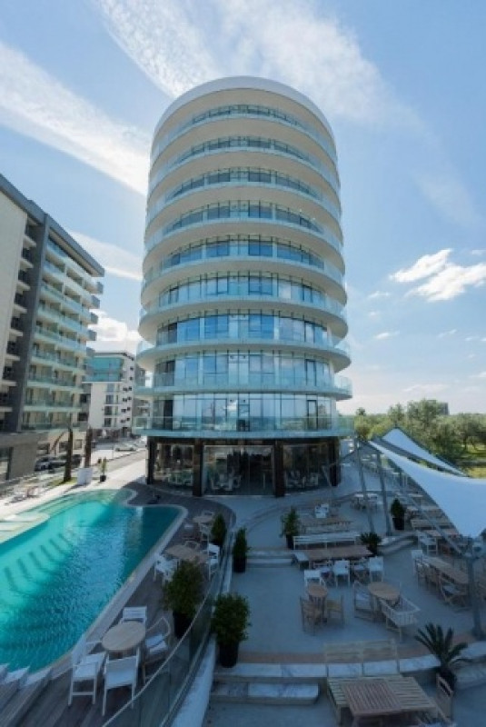 garsoniera de lux, 42 mp, mamaia nord, complet mobilata si utilata, 107. 000euro 9