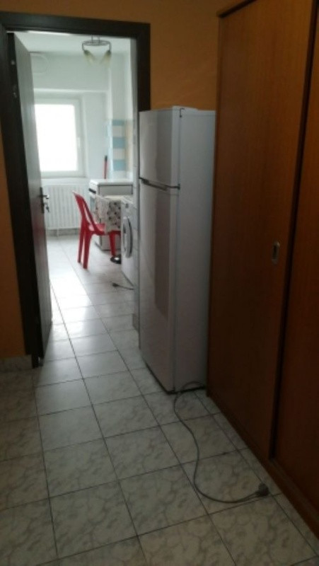 inchiriez garsoniera 42mp, mobilata si utilata, zona nerva traian, 350euro 2