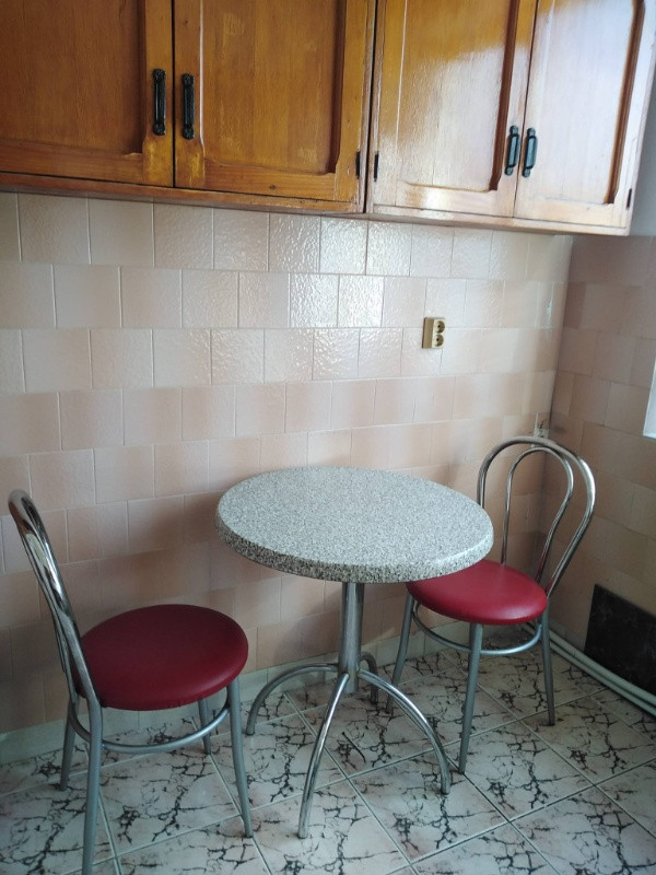 mangalia, inchiriez apartament 3 camere 7