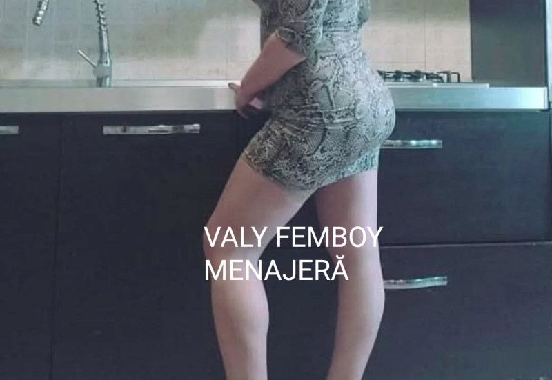 valy baiat femboy menajera fata in casa 1