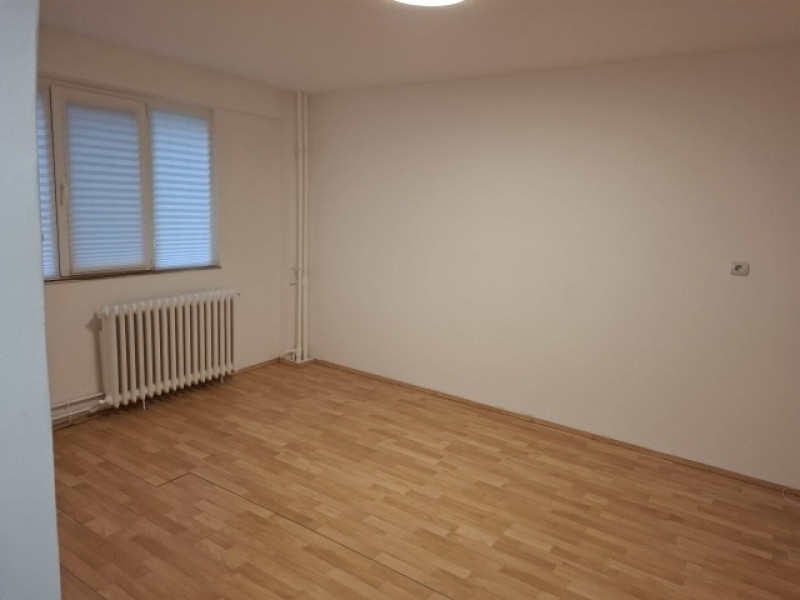 apartament 2 camere, semidecomandat, 50mp, berceni, piata sudului, 78. 500euro 4