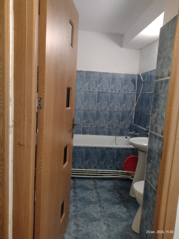 apartament de vanzare cu 2 camere decomandate 4