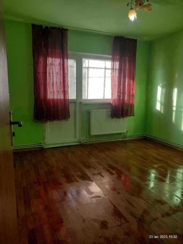 apartament de vanzare cu 2 camere decomandate 5